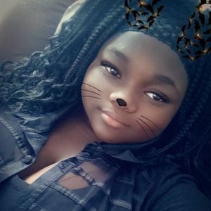 Meet your Posher, Brittney